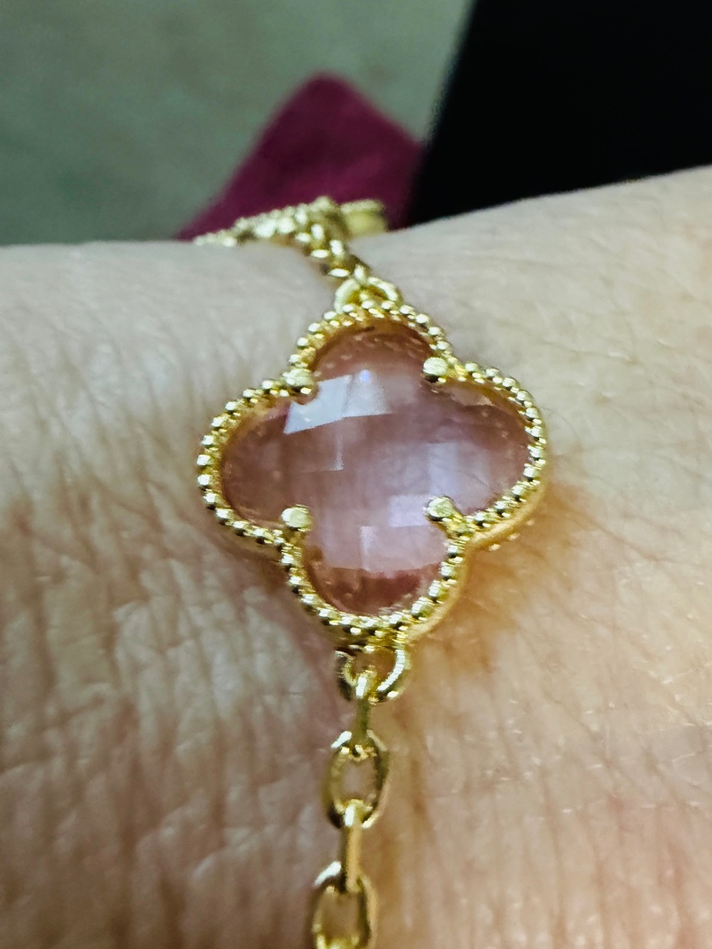 Source Unknown Gold Bracelet with Rose-Pink Clover Charm